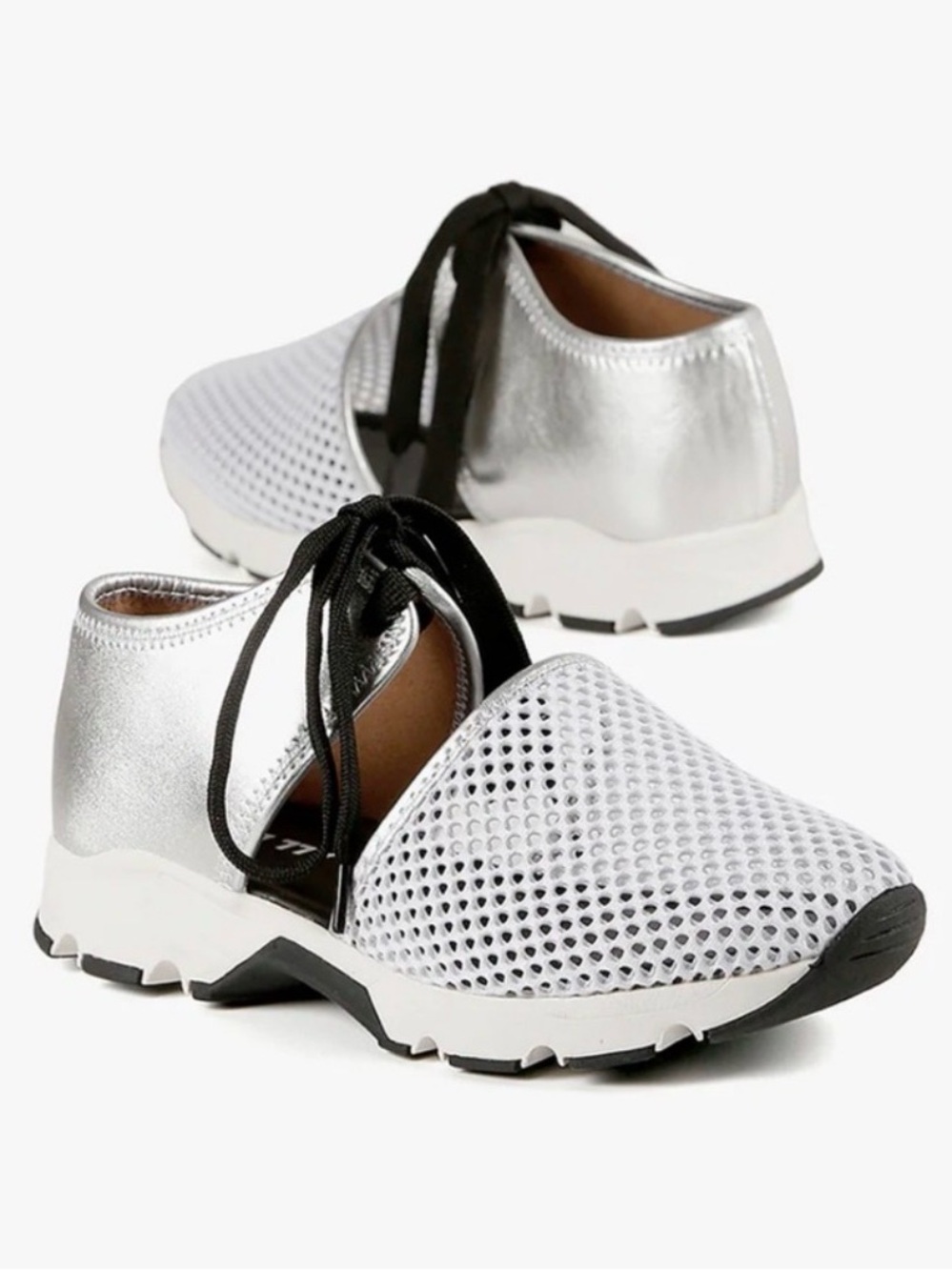 All Black Amazing Mesh Plus Sneakers (8.5)